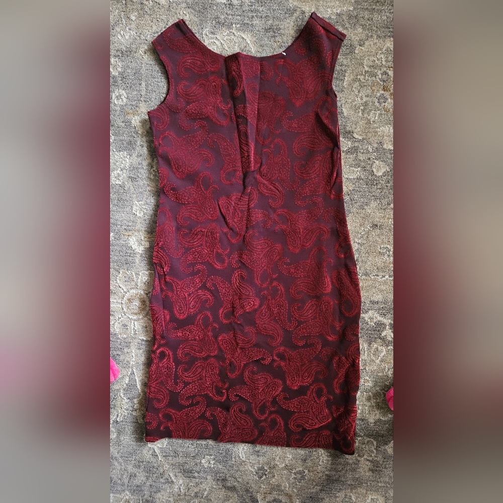 Dress - Picture 2 of 3